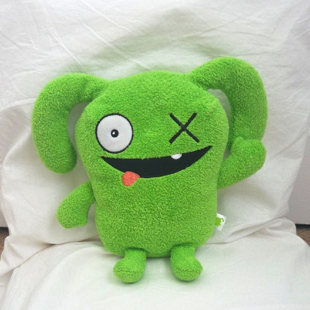 Hasbro  UGLY DOLL